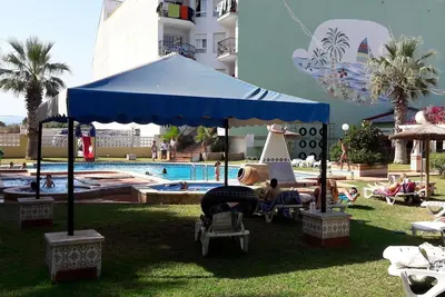 Image de Appartement familial avec piscine, jacuzzi et accès direct à la plage, proche d'Alcoceber