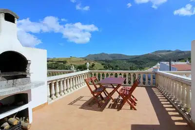 Image de Maison avec piscine, tennis et terrasse privée à 2 km de la plage