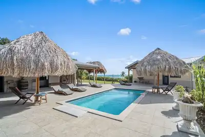 Image de Latitude 14. 54 - Quatre Chambres Villa, Couchages 8