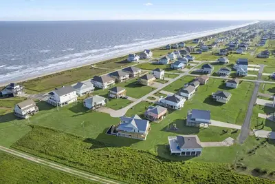 Image de The Big Shore - 4 Bedroom, 4 Bath - Ocean View, lots of amenities - Sleeps 14