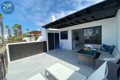 Image de Modern, heated pool, Wifi, car park, restaurants 5mins walk, beach 10mins walk