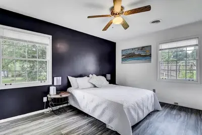 Image de Pet friendly + Private yard: Close to Charleston