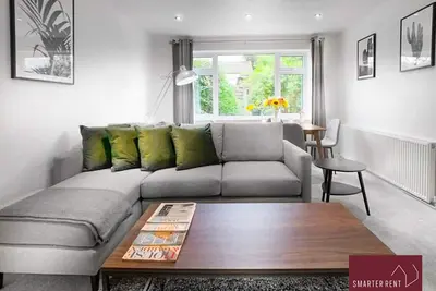 Image de Ascot - Cottage, Garden, Parking