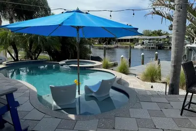 Image de Waterfront Palm Harbor Home w/ Pool/Spa, Gulf access near Innisbrook Golf Resort