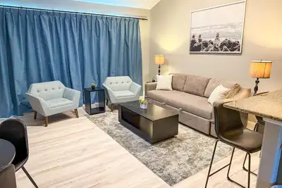 Image de Coastal lakefront basecamp at Delton Grand with resort pools & beaches