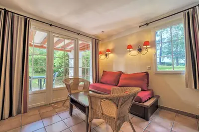 Image de ppt avec 2 Chmbr+Piscine+Terrasse+prkng+wifi+Golf