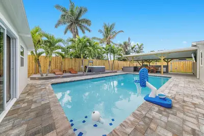 Image de Heated Pool+Spa+BeachWalk+bikes+MiniGolf+beach essentials &toys+Outdoor Kitchen