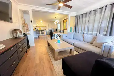 Image de Spacious 2br Suite Near Plaza District #19a