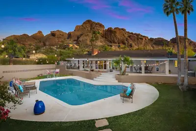 Image de Wall Street Journal Featured 6 Bed - 5 Bath Lux Villa