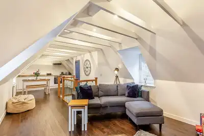 Vectis Cottage is located in the village of Ardersier with amazing views over the sea.