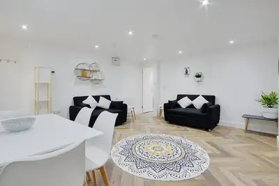 Image de Appartement-Famille-Salle de bain privée séparée-Vue sur Jardin-The Garden Suite