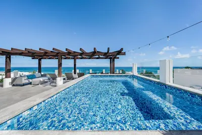 Image de 4 Br w/Private Pool and Ocean Views