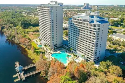 Image de Perfect Lakefront Serenity: Private Sunrise Views, just 1 mi. to Disney Springs!