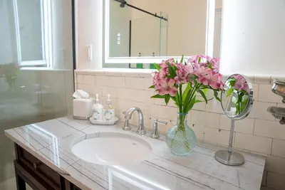 Image de The Perfect Suite for Matrimony. Historic Luxury in a Charming Town.