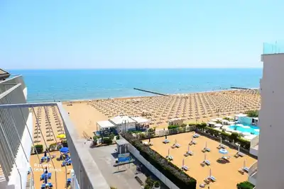 Image de Appartement 'Condominio Carducci 405' avec vue sur mer et terrasses privées