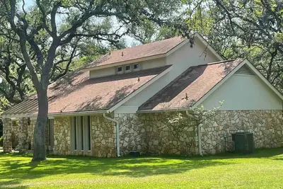 Image de Charming 2 Acre Country Home - Deer Trails - Book Your Country Getaway!