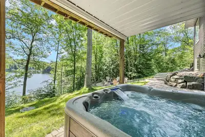 Image de Outdoor Adventure Awaits~right outside the door. Utv\/Boating\/Snowmobiling\/Hiking