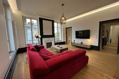 Image de Appartement \"L'aristide\" avec terrasse privée, balcon et Wi-Fi