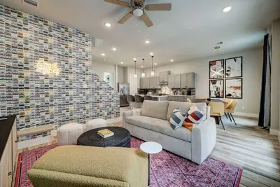 Image de Hip Heights Home | 4bd | Location!