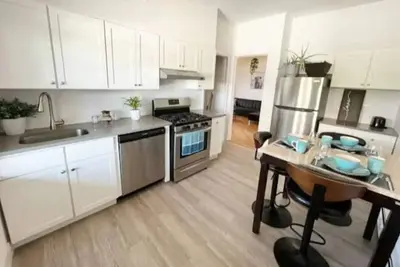 Image de Spacious 5 br 2 and a half bath with Nyc views and parking