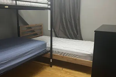 Image de Hostel Gladstone Ottawa Ontario rooms availability confortable near parliament.
