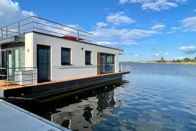 Image de Hausboot für 6 Gäste mit 45m² in Ribnitz-damgarten