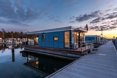 Image de Hausboot für 4 Gäste mit 45m² in Peenemünde
