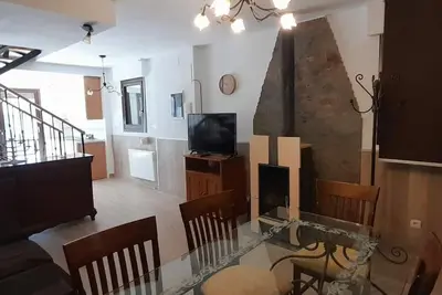 Image de Maison en Pierre, 6 Pers, Terrasse et Bbq, 5 min de Jaca, 15 min des Pistes
