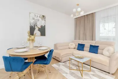 Bright Beige Apartment | Balcony | Gdańsk