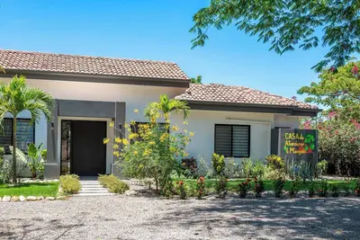Image de Casa Atardecer & Mangos: Brand New Luxury Three Bedroom Home in Tamarindo