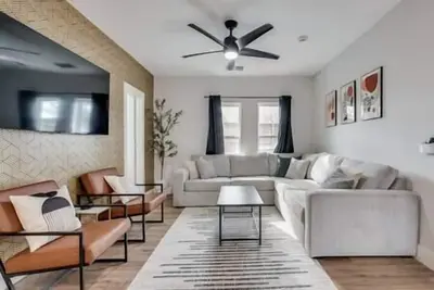 Image de Old Town Keller 5bed 3 bath home