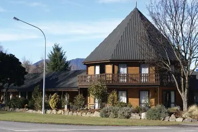 Image de We are just about 3 minutes from city centre of Arthurs Pass
