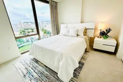 \"Brand New Luxury Condo 2br/2ba/2pkg At Sky Ala Moana\"
