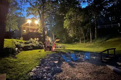 Image de On the Lake! Sleeps 14 waterfront and beach