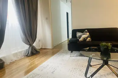 Image de Central Birmingham Apartment w/Balcony