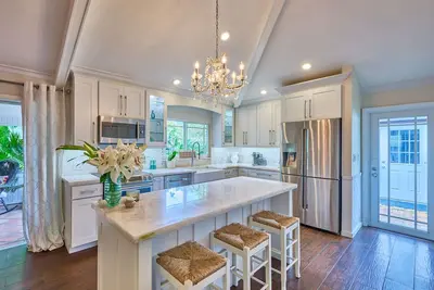 Image de Exquisite garden, cozy, beachy, best Boca location