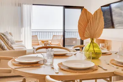 Image de Luxury Oceanfront Condo w/ Pool, Cabanas, Gym and Steam Rooms