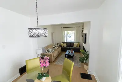 Chic and stylish 2 bedroom house in Winnipeg
