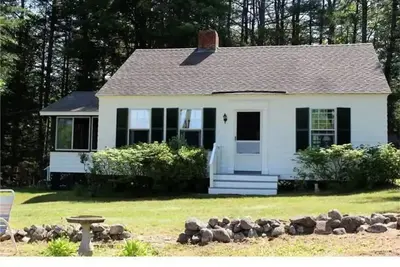 Image de Summer Cottage \nA True Maine Country Cottage In Quiet Lovell Maine