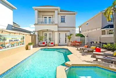 Image de Beautiful 5 Br/4. 5 Ba pool villa in Reunion Resort