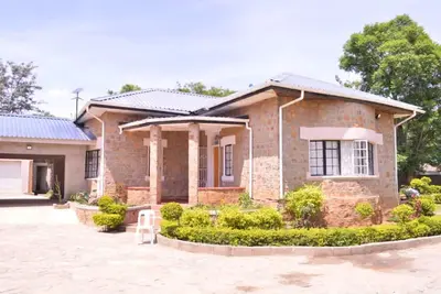 Image de Napier Family-sized condo in Central Bulawayo