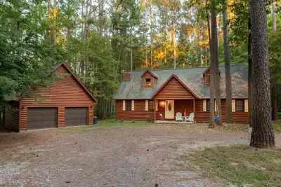 Image de Embers of Cambria - New Hot Tub! National parks and Wine Trails - Sleeps 8