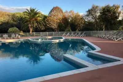 Image de Jolie maison dans domaine vue golf proche Océan