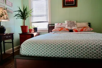 Image de Vibrant 2 Bedroom Home, Conveniently Close To The New River Gorge National Park.