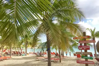 Image de Blue Bay Beach Livin' Villa 32 - Pool, Beach, Snorkel, Dive, Golf, & Relax