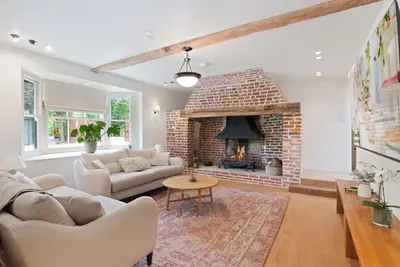 Image de The Manor at Minstrel Court - 12085