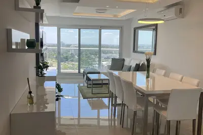 Image de New Penthouse with Ocean View