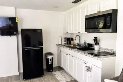 Image de Comfy Unit near Port R Beaches/ Adv. Park/