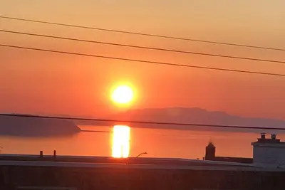 Image de Blissful Sunsets and Outdoor Oasis!