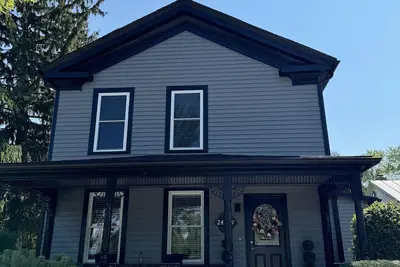 Image de Beautiful Historic Home with River View in Grand Rapids Ohio